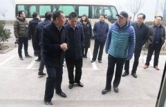 中(zhong)國(guo)人(ren)才(cai)交流協會調研組走(zou)進(jin)華興